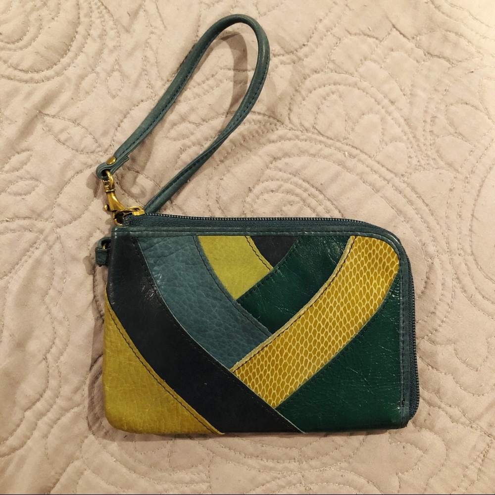 Fossil - Zip Around Wristlet Wallet